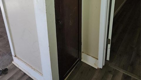 905 East Washing Street