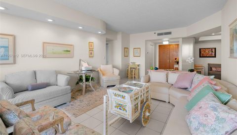 20281 E Country Club Dr