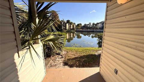1940 Lake Atriums Cir