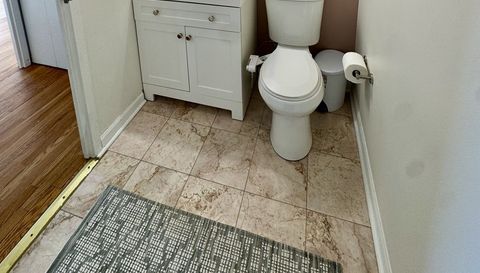 18 E Old Willow Road