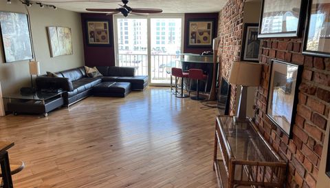 101 S Gulfstream Ave