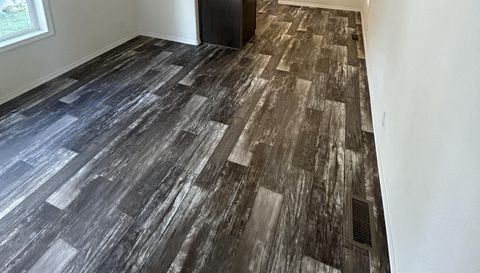 6165 Pony Express Trail  32