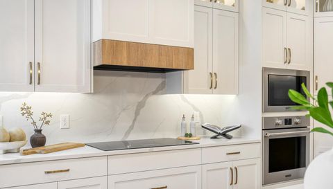 10149 Upper 196th Way W