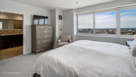 737 W Washington Boulevard