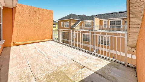 439 OLD FARM LN