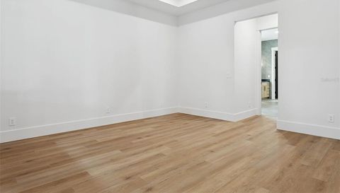 708 W KENTUCKY AVENUE