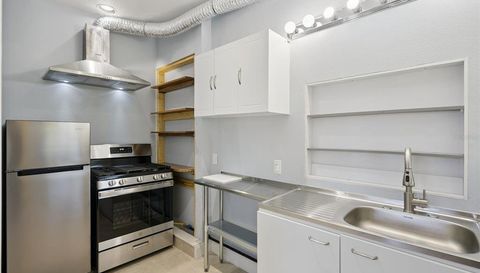 1498 MARKHAM WOODS ROAD