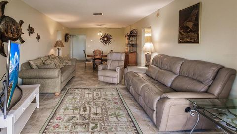 1255 E PEPPERTREE DRIVE