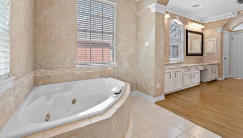 2911 Norwood Hills Dr