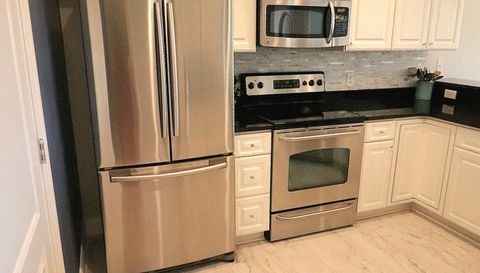 700 Ocean Dr Unit 110