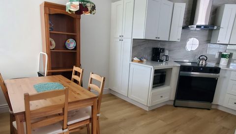 2924 Cottage Grove Ct