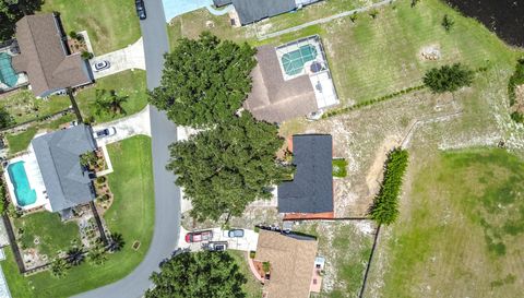 210 Robbins Rest Cir