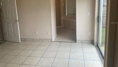 1705 CHATHAM CIRCLE