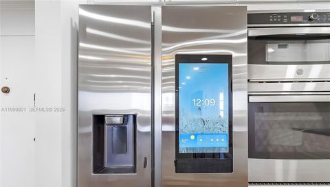 600 Three Islands Blvd