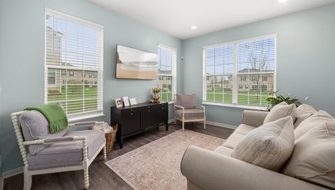 1125 Hawk Hollow Drive