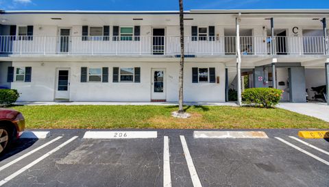 1111 Lake Terrace