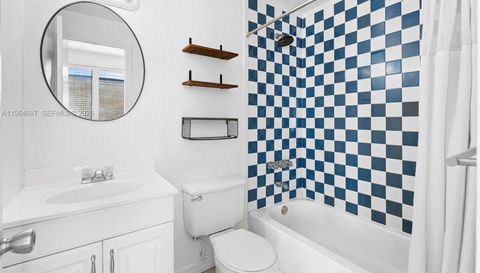 1027 Pennsylvania Ave