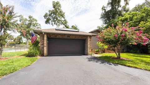 106 COUNTRY PLACE