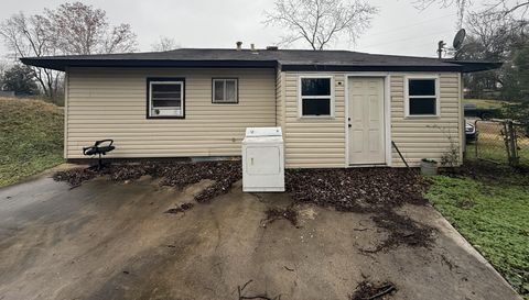 4800 Cottonwood Dr NW