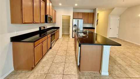 7522 ALOMA PINES COURT