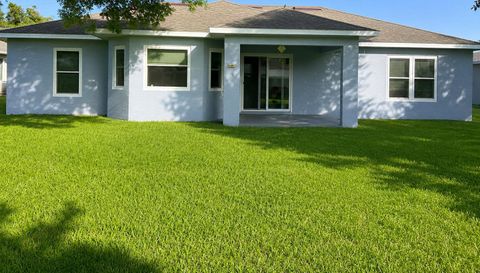 14 Lamoyne Ln
