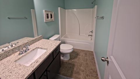 96 Oak Leaf Way