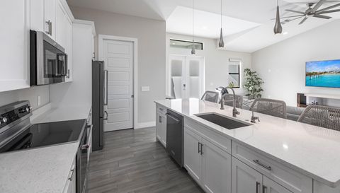 23208 W Eldorado Ave