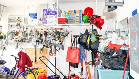 180 LAKE SMART CIRCLE