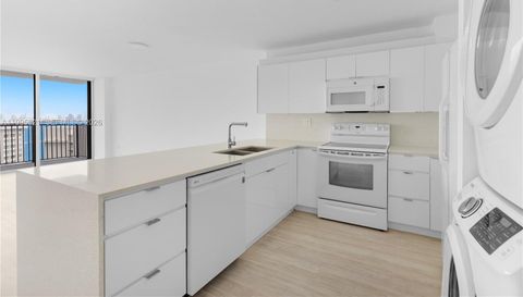 1450 Brickell Bay Dr