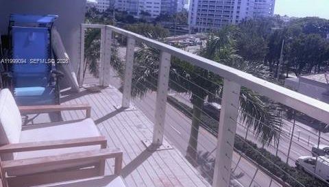 6305 Indian Creek Dr