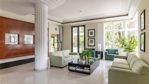 2421 Lake Pancoast Dr