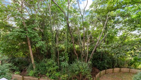 10320 Castlebridge Ct