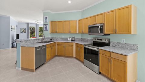 311 SW Coconut Key Way