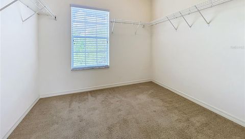 439 OLD FARM LN