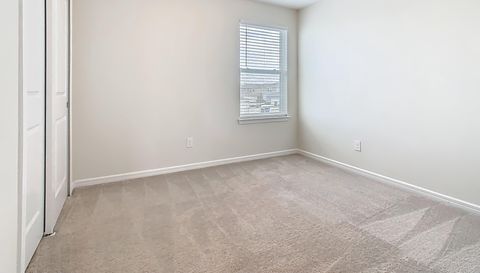 1823 Summer Serenity Dr