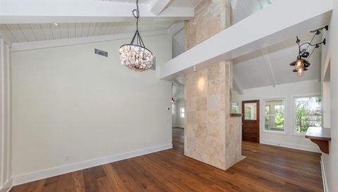 715 Eagle Point
