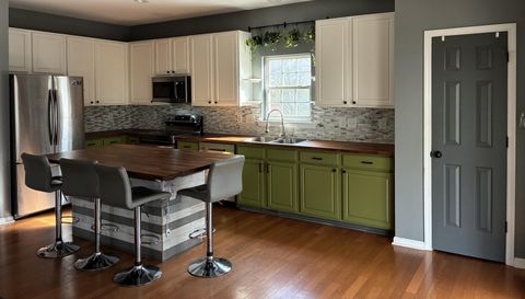 226 N Orchard Farms Ave