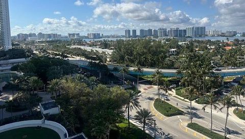 19201 Collins Ave
