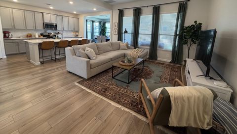 18323 Tiger Flowers Dr