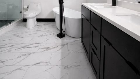 2398 Sweetwater Blvd