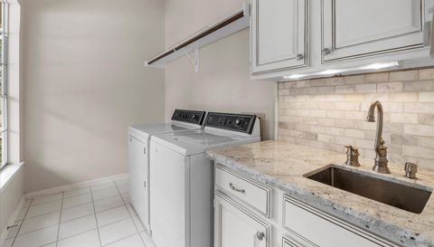 2911 Norwood Hills Dr