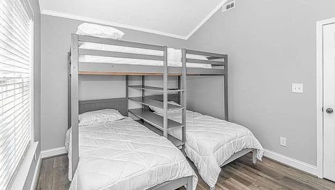 6001-1098 S Kings Hwy