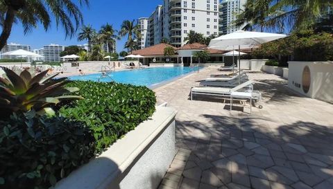 20000 E Country Club Dr