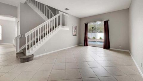 5012 Victoria Cir