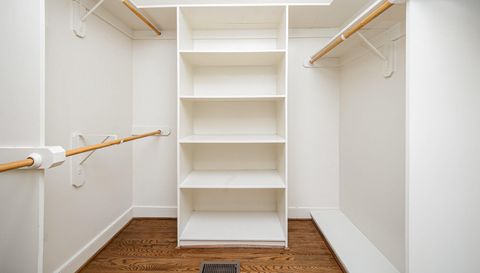 1820 Hunting Ridge Rd