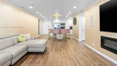 600 Three Islands Blvd