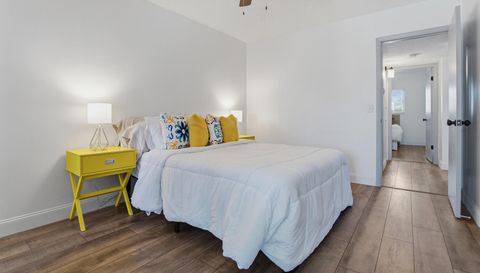 2257 World Pkwy Blvd W