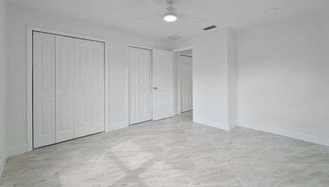 5012 S Deepwater Point