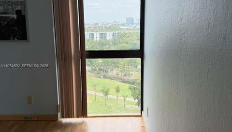 20379 W Country Club Dr