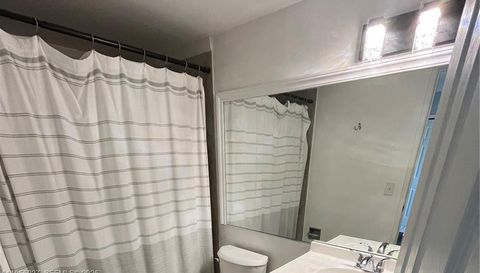 10211 Fontainebleau Blvd